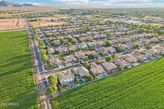 1974 E DUBOIS Avenue, Gilbert, AZ 85298