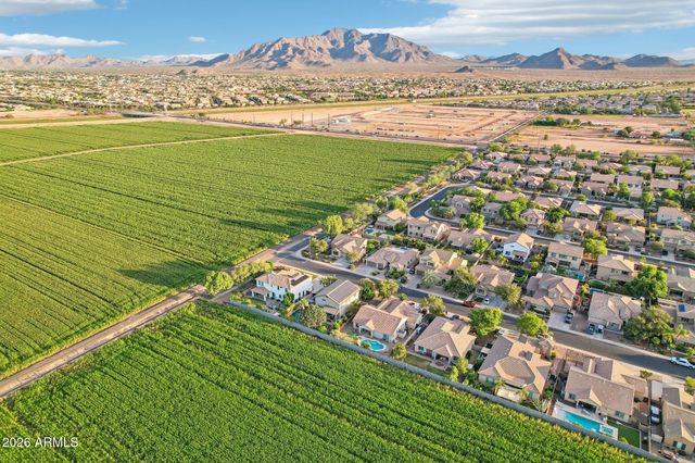1974 E DUBOIS Avenue, Gilbert, AZ 85298