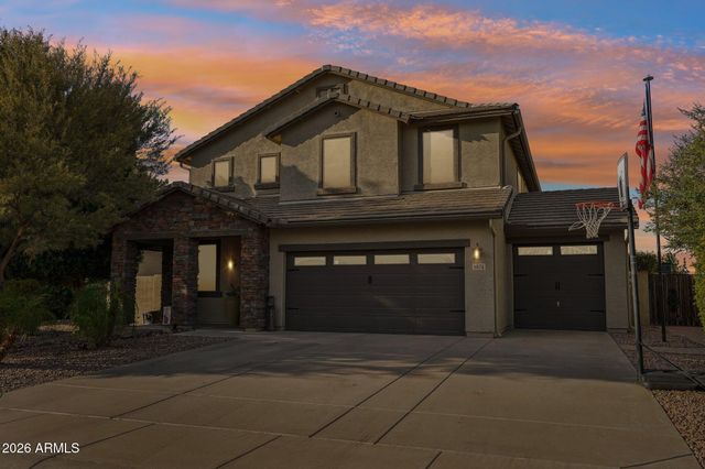 1974 E DUBOIS Avenue, Gilbert, AZ 85298