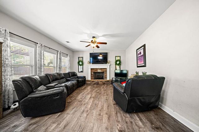 11 Ashley Pointe Drive, Hiram, GA 30141