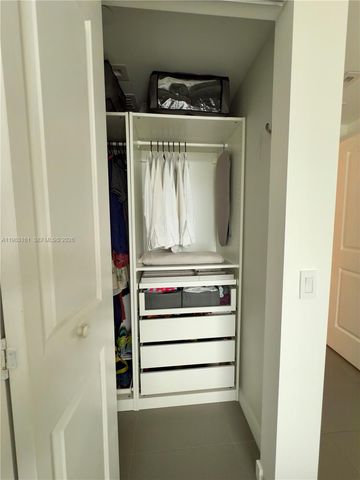 1600 NE 1st Ave 1407, Miami, FL 33132