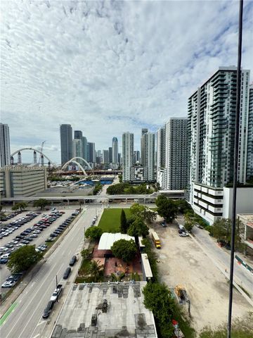 1600 NE 1st Ave 1407, Miami, FL 33132