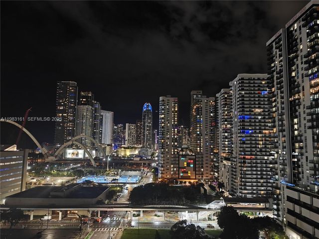 1600 NE 1st Ave 1407, Miami, FL 33132