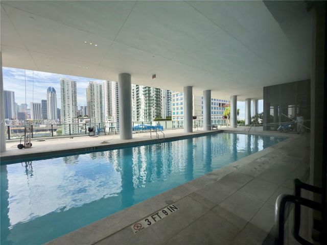 1600 NE 1st Ave 1407, Miami, FL 33132