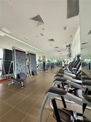 1600 NE 1st Ave 1407, Miami, FL 33132