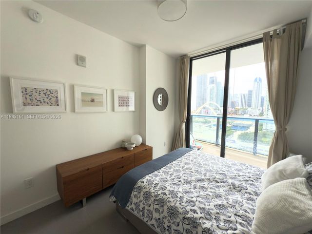 1600 NE 1st Ave 1407, Miami, FL 33132