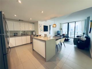 1600 NE 1st Ave 1407, Miami, FL 33132