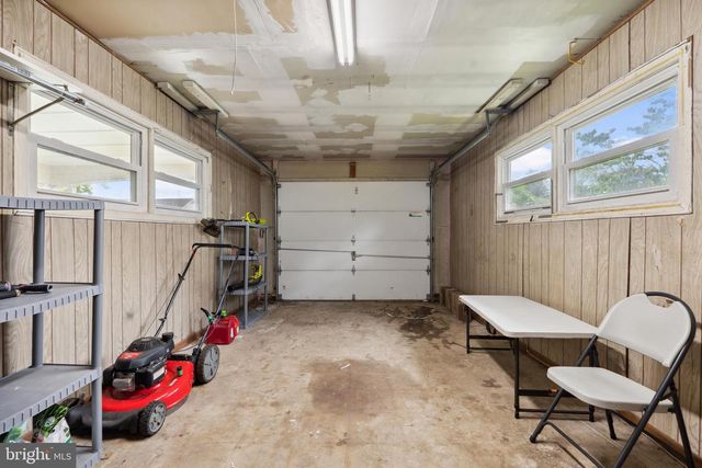 215 SOMERSET DRIVE, Willingboro, NJ 08046
