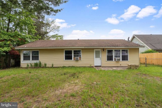215 SOMERSET DRIVE, Willingboro, NJ 08046