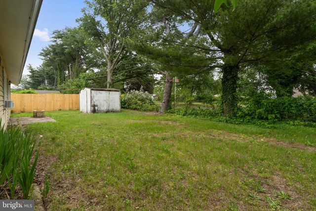 215 SOMERSET DRIVE, Willingboro, NJ 08046