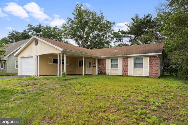 215 SOMERSET DRIVE, Willingboro, NJ 08046