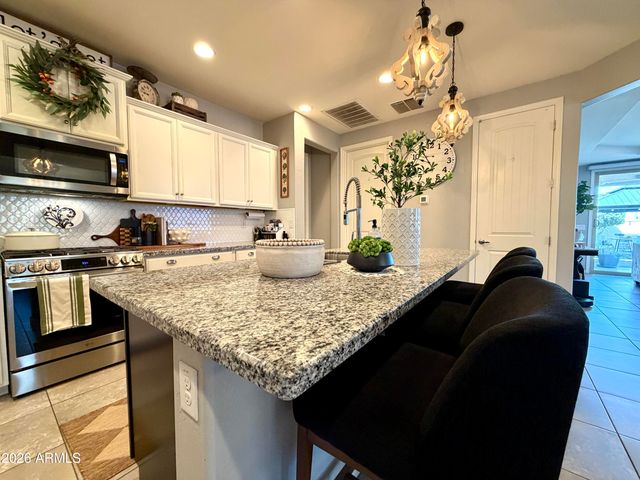 8216 S 42ND Lane, Laveen, AZ 85339