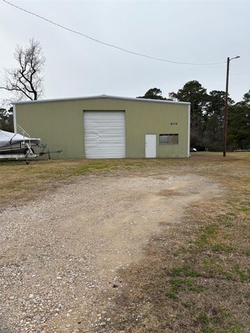 176 Circle Drive, Onalaska, TX 77360