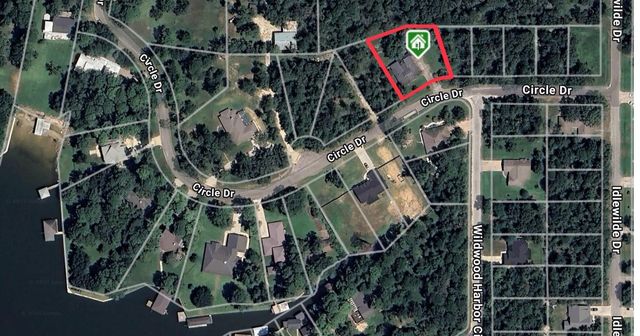 176 Circle Drive, Onalaska, TX 77360