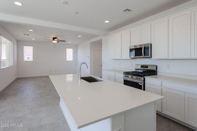 12073 W CALLE DE POMPAS Lane, Peoria, AZ 85383