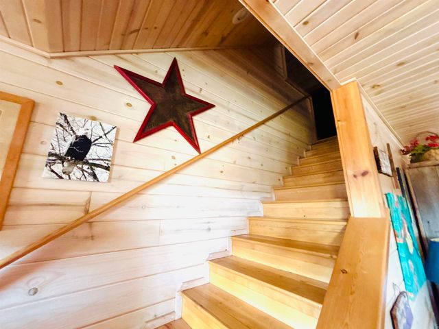 1915 Ridge Road, Mountain View, AR 72560