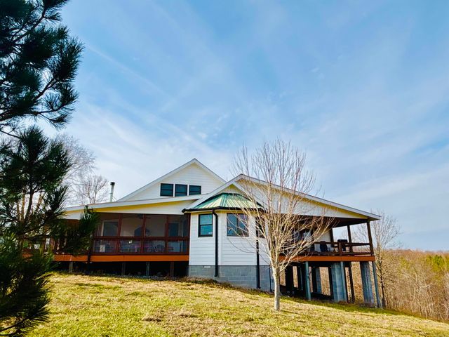 1915 Ridge Road, Mountain View, AR 72560