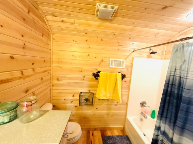 1915 Ridge Road, Mountain View, AR 72560