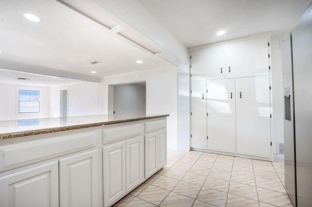 209 Hawthorne Circle, Fort Walton Beach, FL 32547