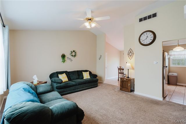 5976 Arentine Way, Cicero, NY 13039