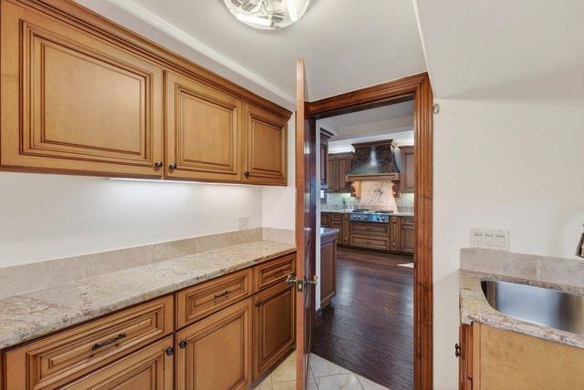 41 S Circle Drive, Santa Cruz, CA 95060