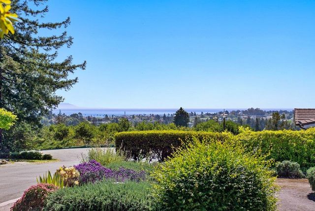 41 S Circle Drive, Santa Cruz, CA 95060