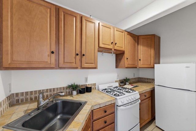 41 S Circle Drive, Santa Cruz, CA 95060