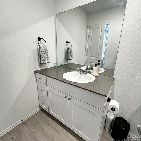 12823 Basil Trace, St Hedwig, TX 78152