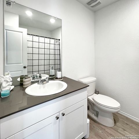 12823 Basil Trace, St Hedwig, TX 78152