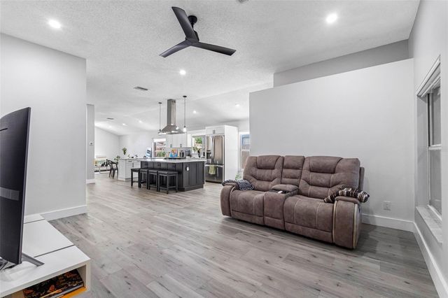 1534 SCOTCH PINE DRIVE, Brandon, FL 33511