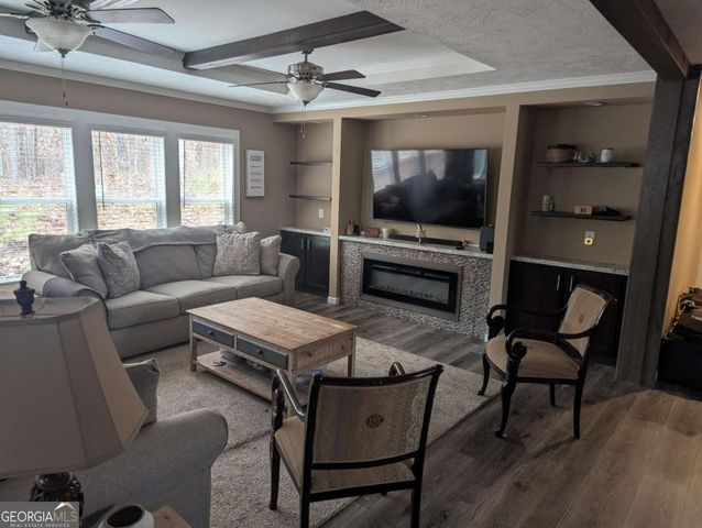 165 W Hulett Lane, Carrollton, GA 30116