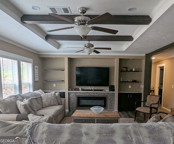 165 W Hulett Lane, Carrollton, GA 30116