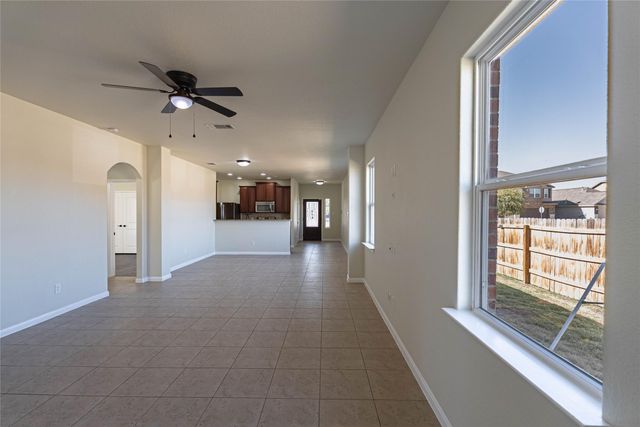 1601 Treeta TRL, Kyle, TX 78640