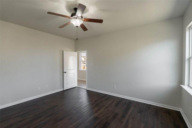 1601 Treeta TRL, Kyle, TX 78640