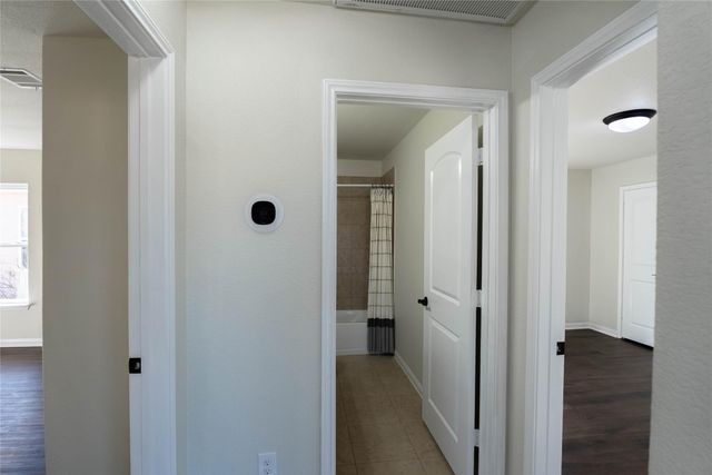 1601 Treeta TRL, Kyle, TX 78640