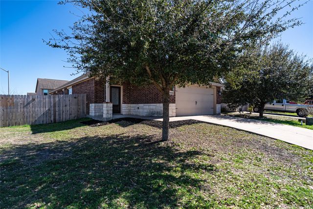 1601 Treeta TRL, Kyle, TX 78640