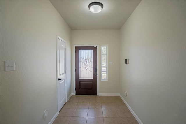 1601 Treeta TRL, Kyle, TX 78640