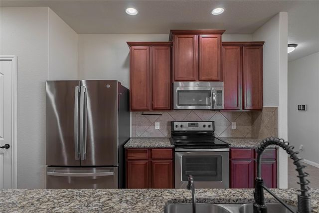 1601 Treeta TRL, Kyle, TX 78640