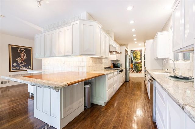 770 Kings Way NW, Atlanta, GA 30327