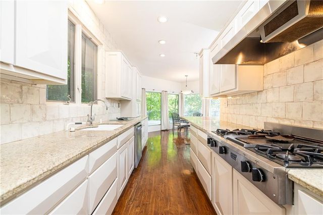 770 Kings Way NW, Atlanta, GA 30327