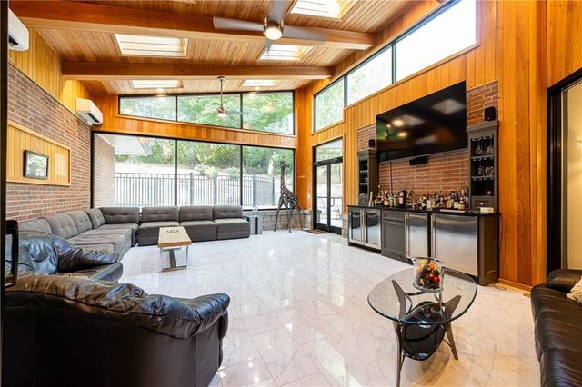 770 Kings Way NW, Atlanta, GA 30327