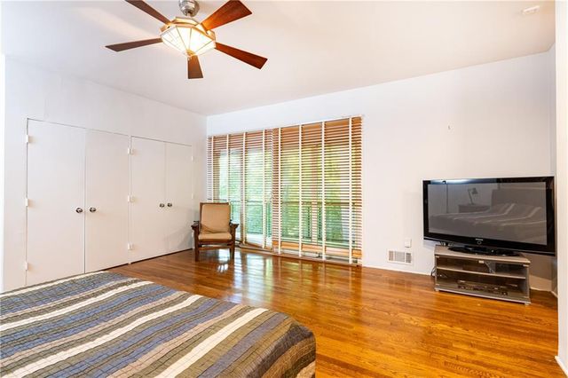 770 Kings Way NW, Atlanta, GA 30327