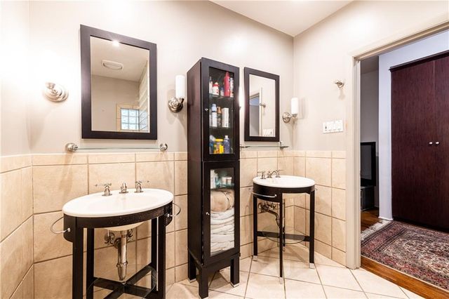 770 Kings Way NW, Atlanta, GA 30327