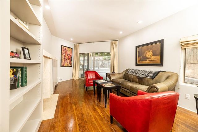 770 Kings Way NW, Atlanta, GA 30327