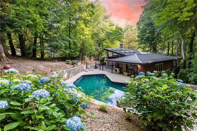 770 Kings Way NW, Atlanta, GA 30327