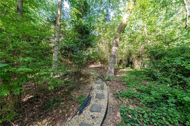 770 Kings Way NW, Atlanta, GA 30327