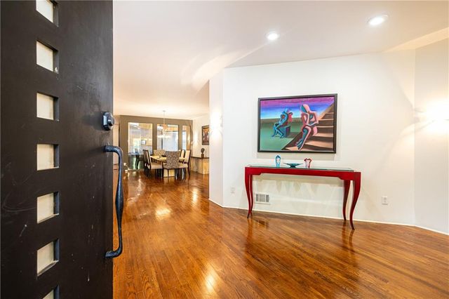 770 Kings Way NW, Atlanta, GA 30327
