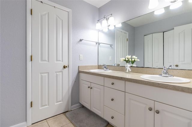 501 SW 75TH STREET A11, Gainesville, FL 32607