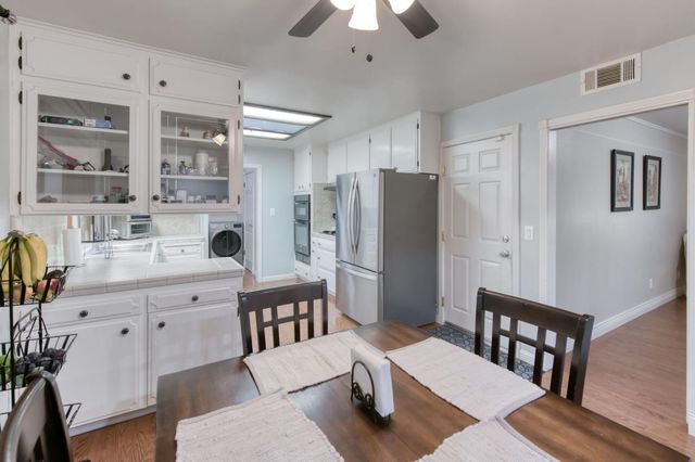 6736 N Thorne Avenue, Fresno, CA 93711