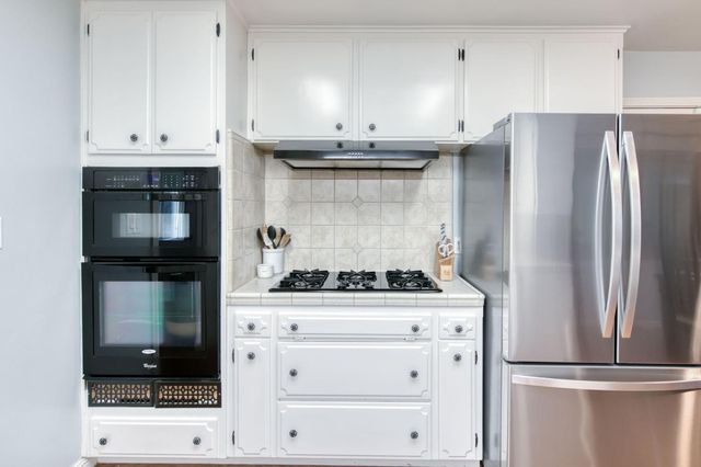 6736 N Thorne Avenue, Fresno, CA 93711